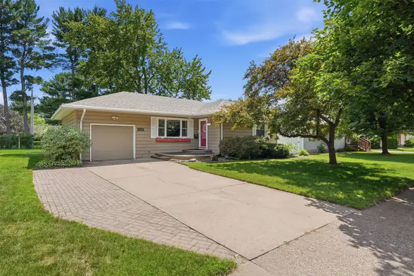 2129 E Lexington Boulevard, Eau Claire, WI 54701