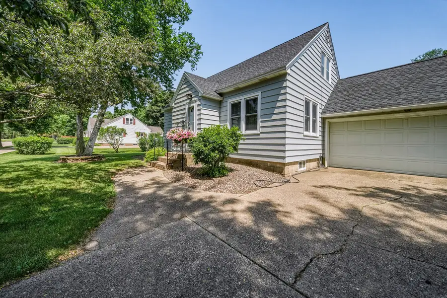 637 Harding Street, Chippewa Falls, WI 54729 - #2