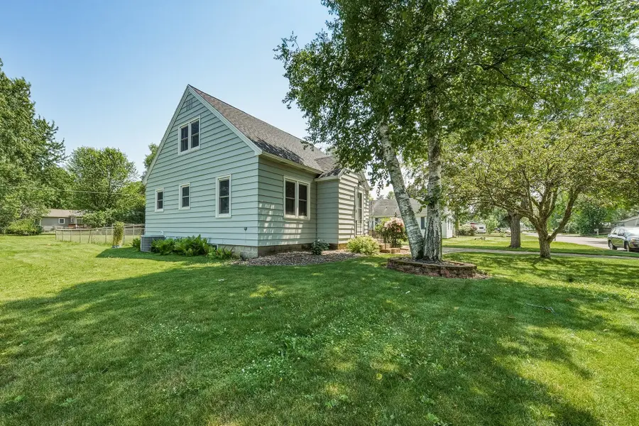 637 Harding Street, Chippewa Falls, WI 54729 - #3