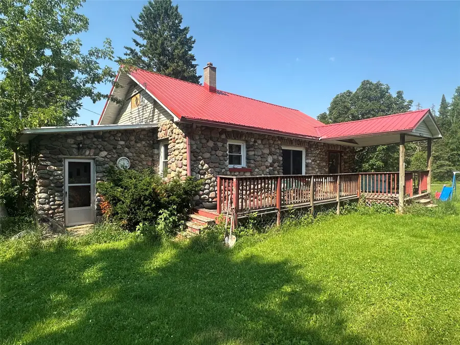 6901 N Zett Road, Loretta, WI 54896 - #2