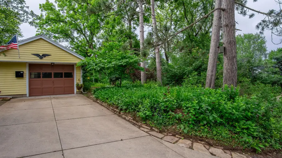 422 W Central Street, Chippewa Falls, WI 54729 - #3