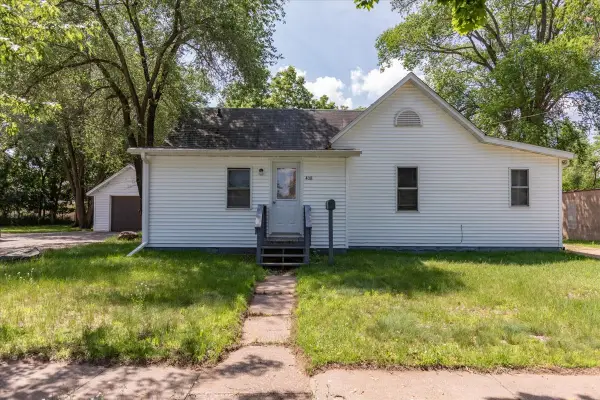 408 18th Avenue E #1, Menomonie, WI 54751