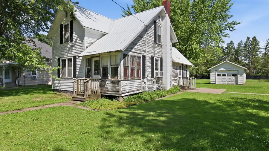 427 E River Avenue, Barron, WI 54812 - #2