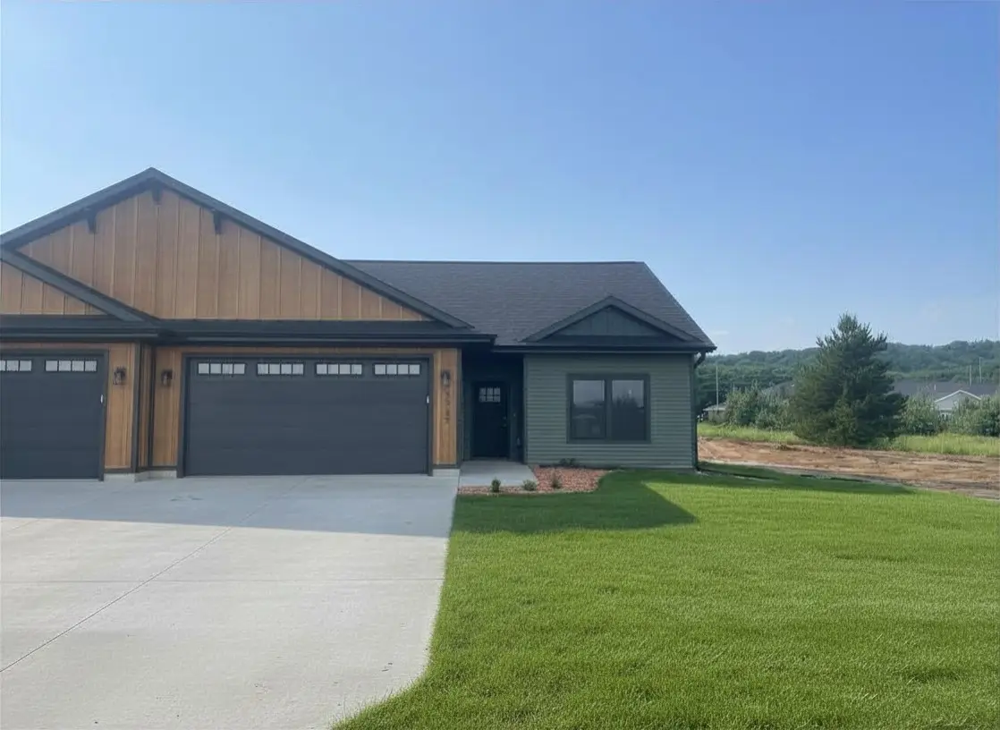 6735 Buck Tail Drive, Altoona, WI 54720 - #1