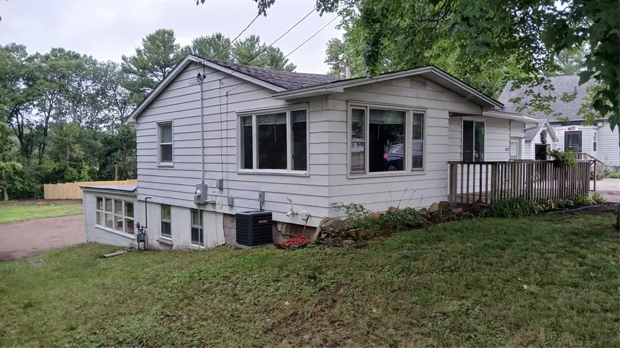 1004 Jefferson Avenue, Chippewa Falls, WI 54729 - #3