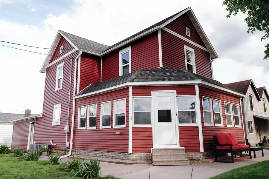 205 E Hudson Street, Mondovi, WI 54755 - #2