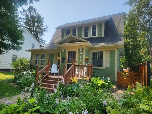 914 N Main Street, Rice Lake, WI 54868