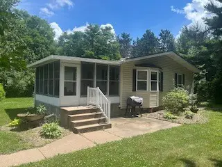 7337 9 Mile Creek Rd, Eau Claire, WI 54701