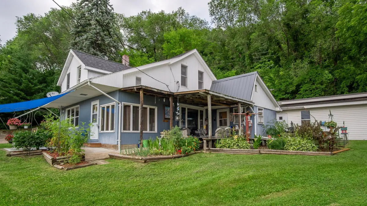 1107 S 2nd Street, Alma, WI 54610 - #1
