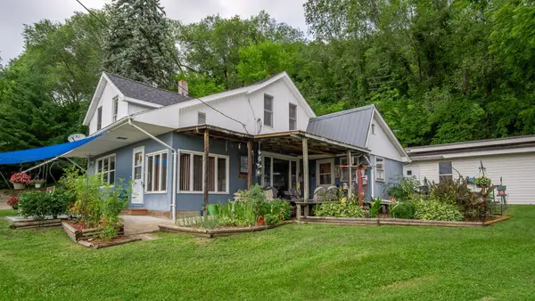 1107 S 2nd Street, Alma, WI 54610