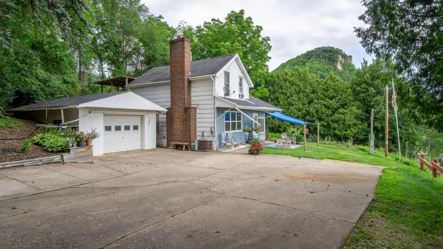 1107 S 2nd Street, Alma, WI 54610 - #3