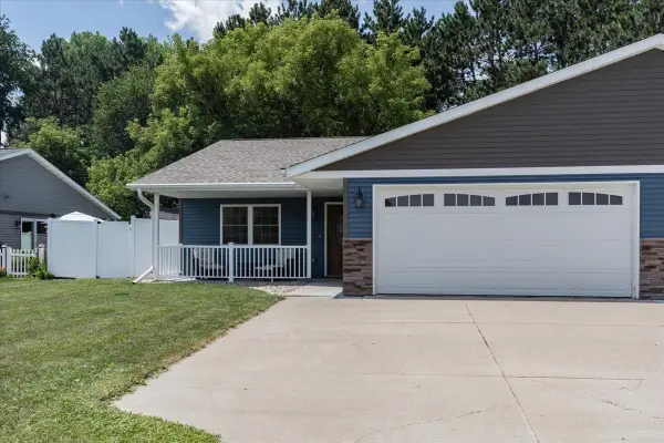 125 Amber View Street, Menomonie, WI 54751