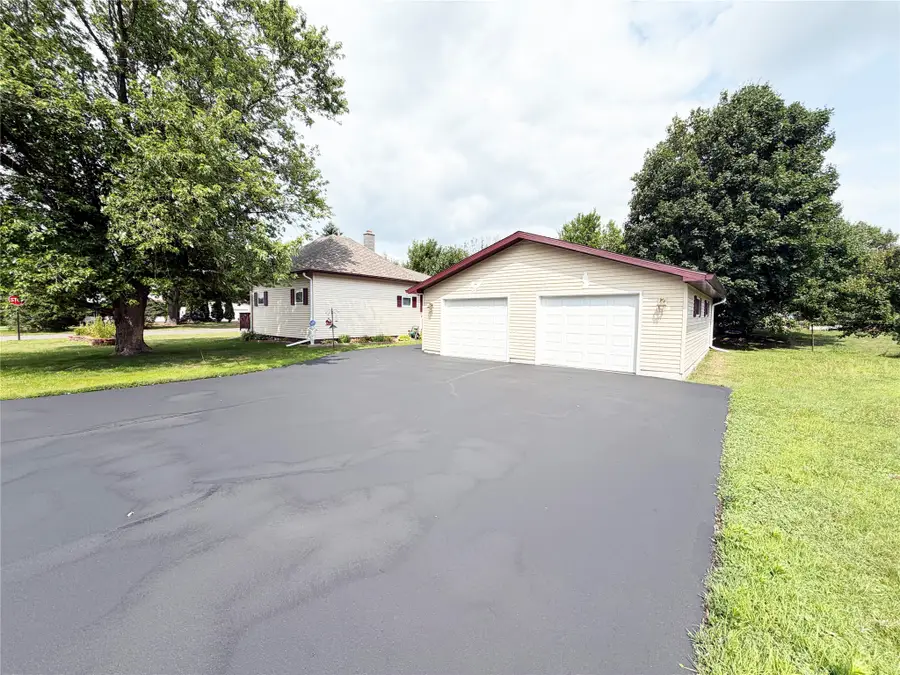 610 W Poplar Avenue, Cameron, WI 54822 - #2
