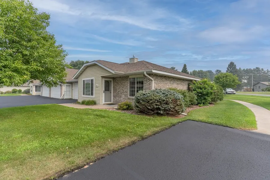 4530 E Robin Meadows Lane, Eau Claire, WI 54701 - #3