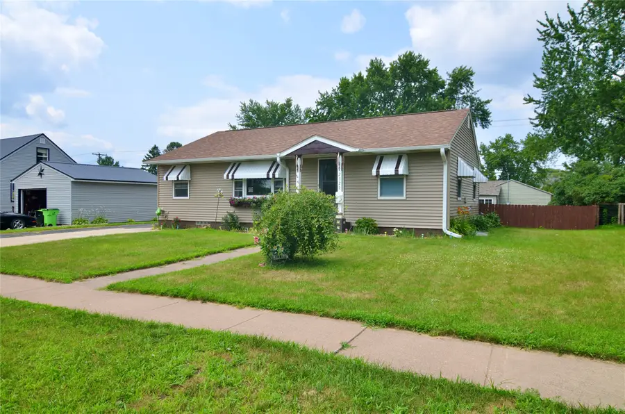 2320 Hayden Avenue, Altoona, WI 54720 - #3