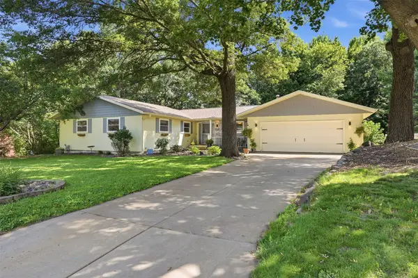 604 Manor Court, Altoona, WI 54720