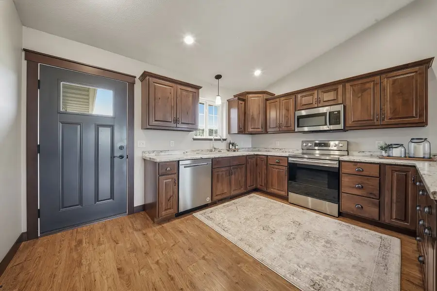 1881 Willow Creek Parkway, Chippewa Falls, WI 54729 - #3