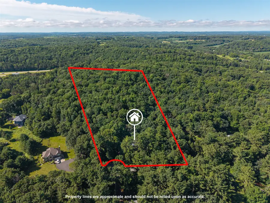 137 Canterbury Road, Eau Claire, WI 54701 - #2