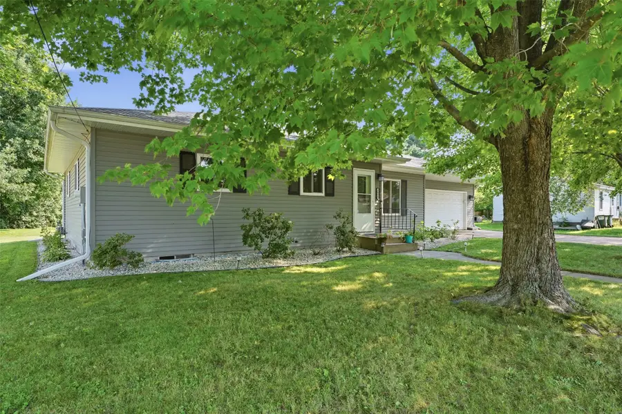 2624 Vine Street, Eau Claire, WI 54703 - #3