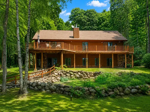 11200 N Songbird Lane, Hayward, WI 54843