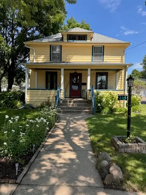 235 W 3rd Street, New Richmond, WI 54017