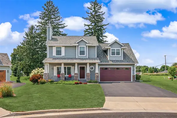 1300 Whistling Straits Court, Altoona, WI 54720