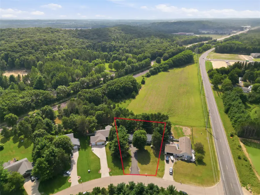 6903 Julius Drive, Eau Claire, WI 54701 - #2
