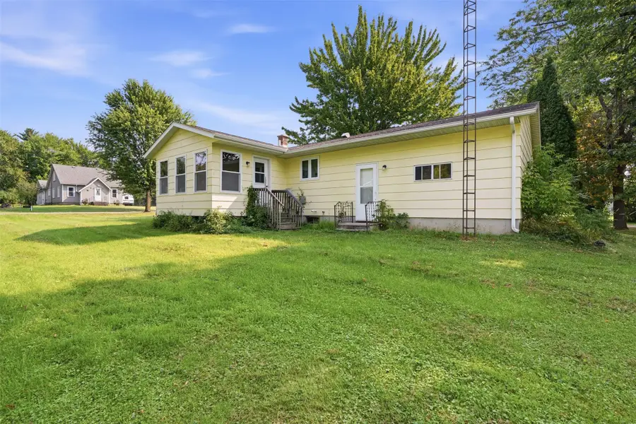 280 N 3rd Avenue, Gilman, WI 54433 - #3