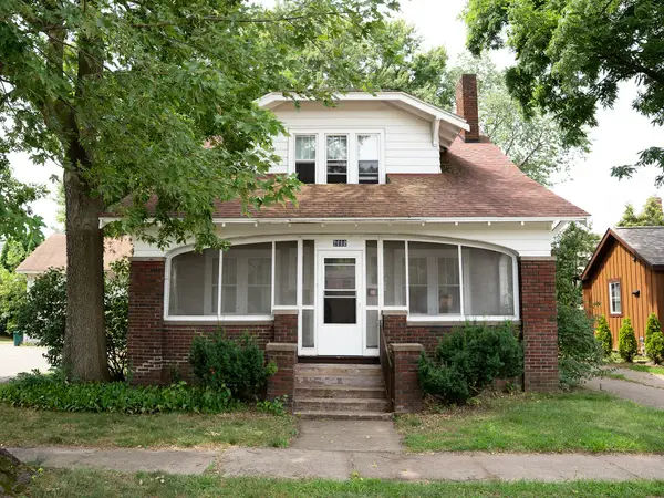 1112 S Barstow Street, Eau Claire, WI 54701