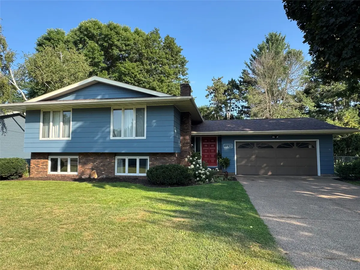 1439 Cummings Avenue, Eau Claire, WI 54701 - #1