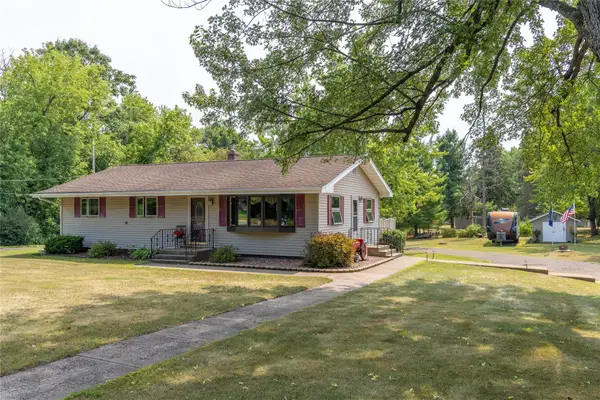 920 Menasha Avenue E, Ladysmith, WI 54848