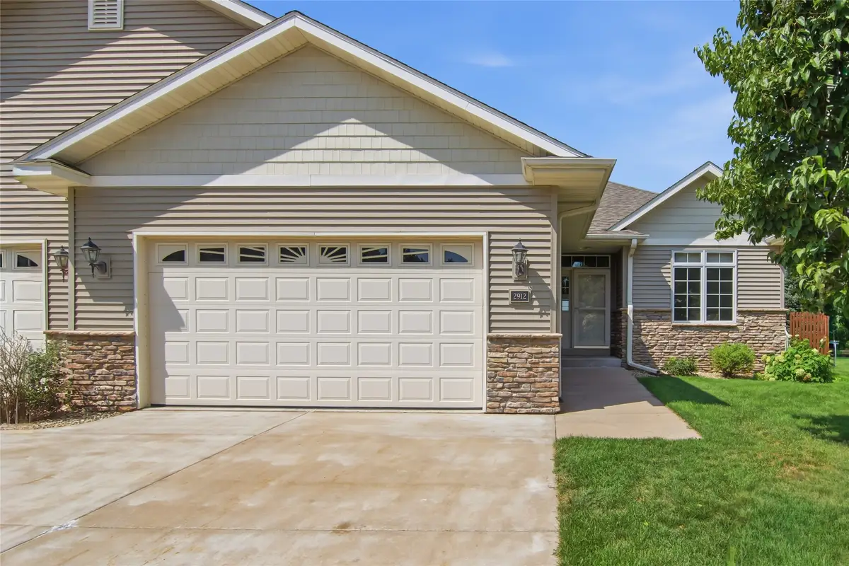 2912 Putnam Glen Place, Eau Claire, WI 54701 - #1
