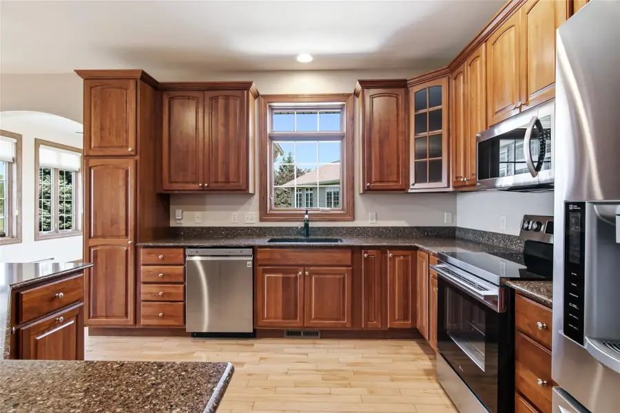 2912 Putnam Glen Place, Eau Claire, WI 54701 - #2