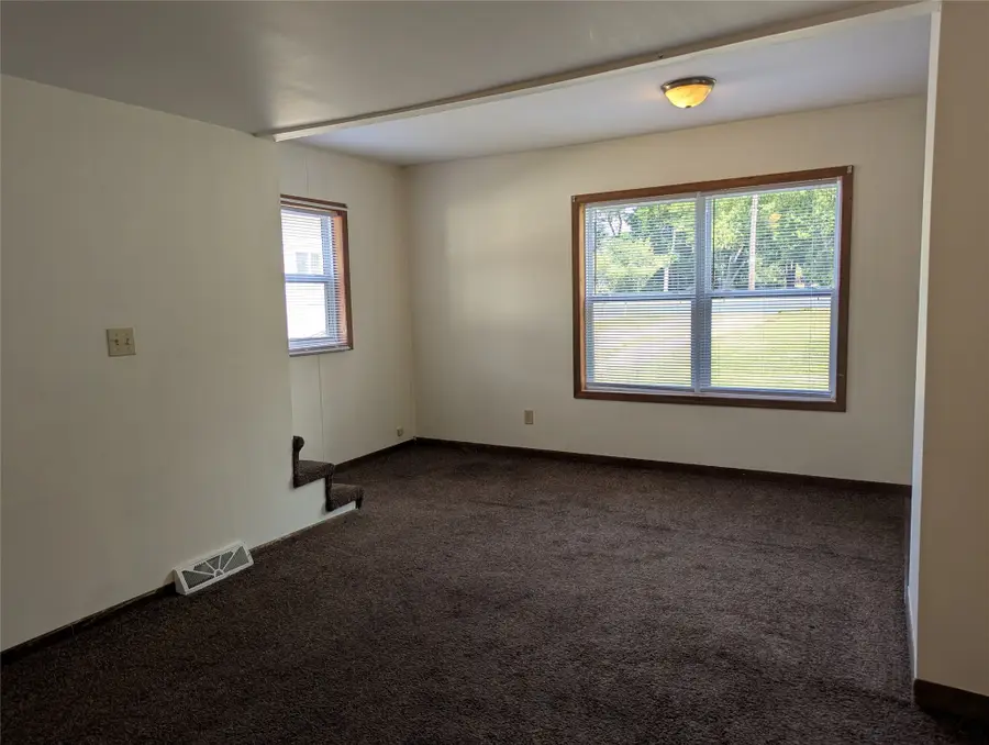716 Lindoo Avenue E, Ladysmith, WI 54848 - #3