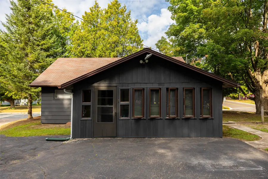 415 E 6th Street, Ladysmith, WI 54848 - #2