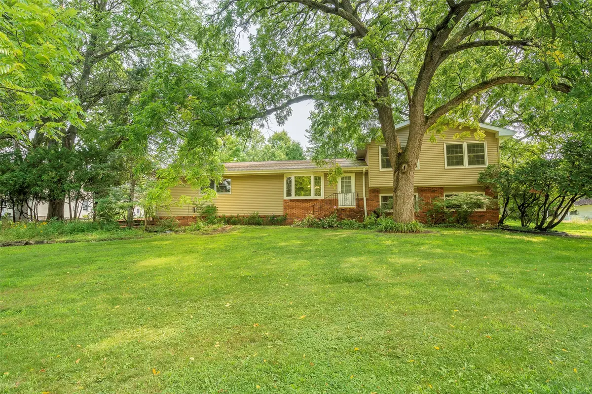 906 3rd Avenue E, Durand, WI 54736 - #1