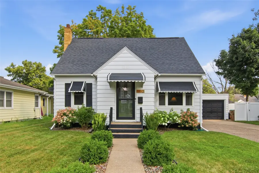1810 Lyndale Avenue, Eau Claire, WI 54701 - #2