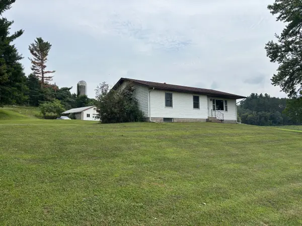 N24454 Washington Coulee Road, Ettrick, WI 54627