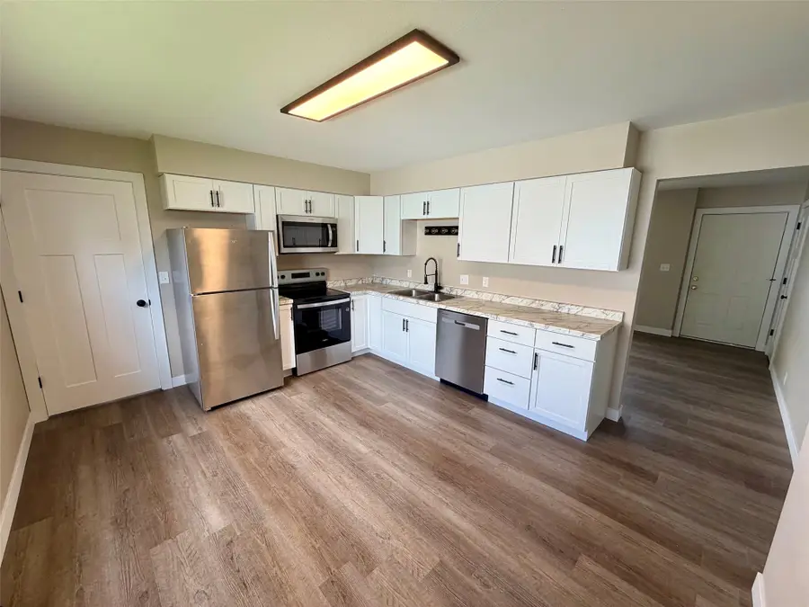 650-652 W Macarthur Avenue #1 & 2, Eau Claire, WI 54701 - #3