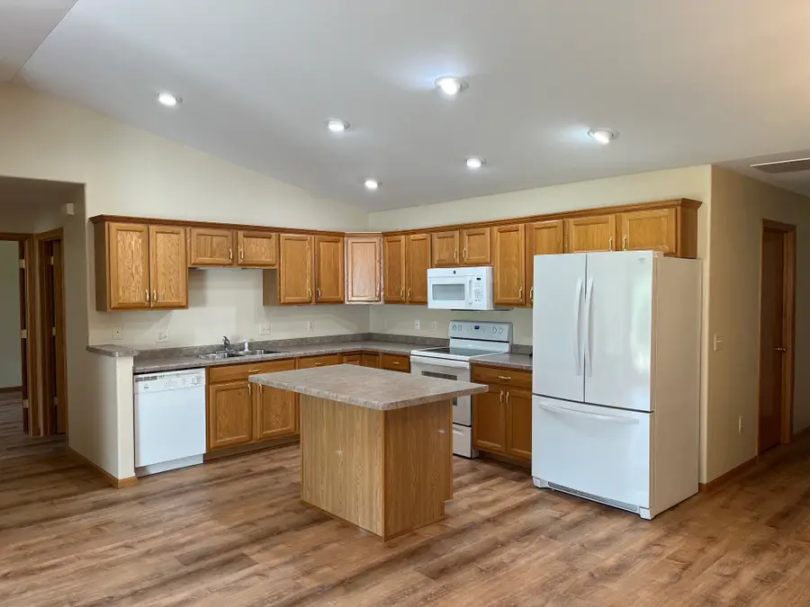 4326 W Robin Meadows Lane, Eau Claire, WI 54701 - #3