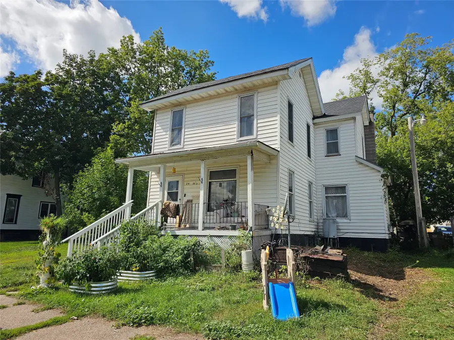 24 W Birch Street #1&2, Chippewa Falls, WI 54729 - #3