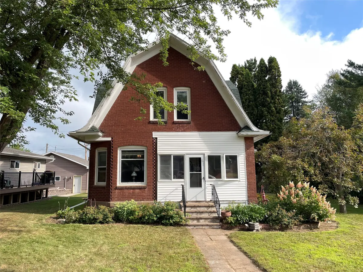 131 Lulu Avenue E, Almena, WI 54805 - #1