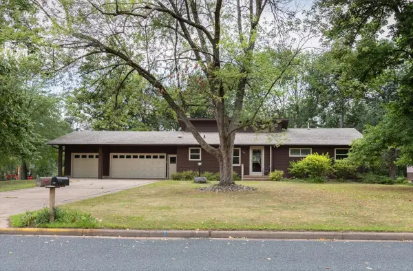 1121 River Heights Road, Menomonie, WI 54751