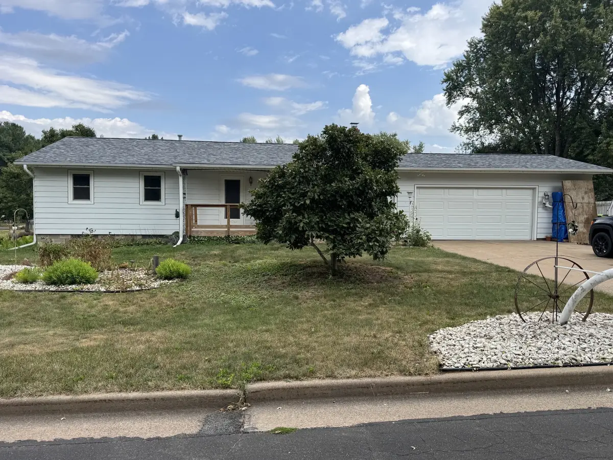 3025 Glenhaven Place, Eau Claire, WI 54703 - #1