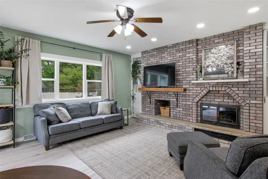 2519 Bartlett Avenue, Altoona, WI 54720 - #2