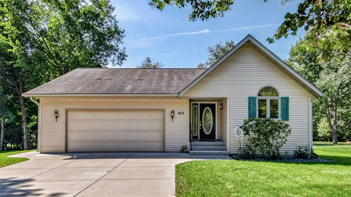 415 Hewitt St, Eau Claire, WI 54703 - #1