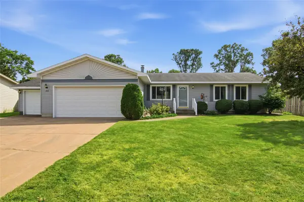 1815 Frisbie Lane, Eau Claire, WI 54703