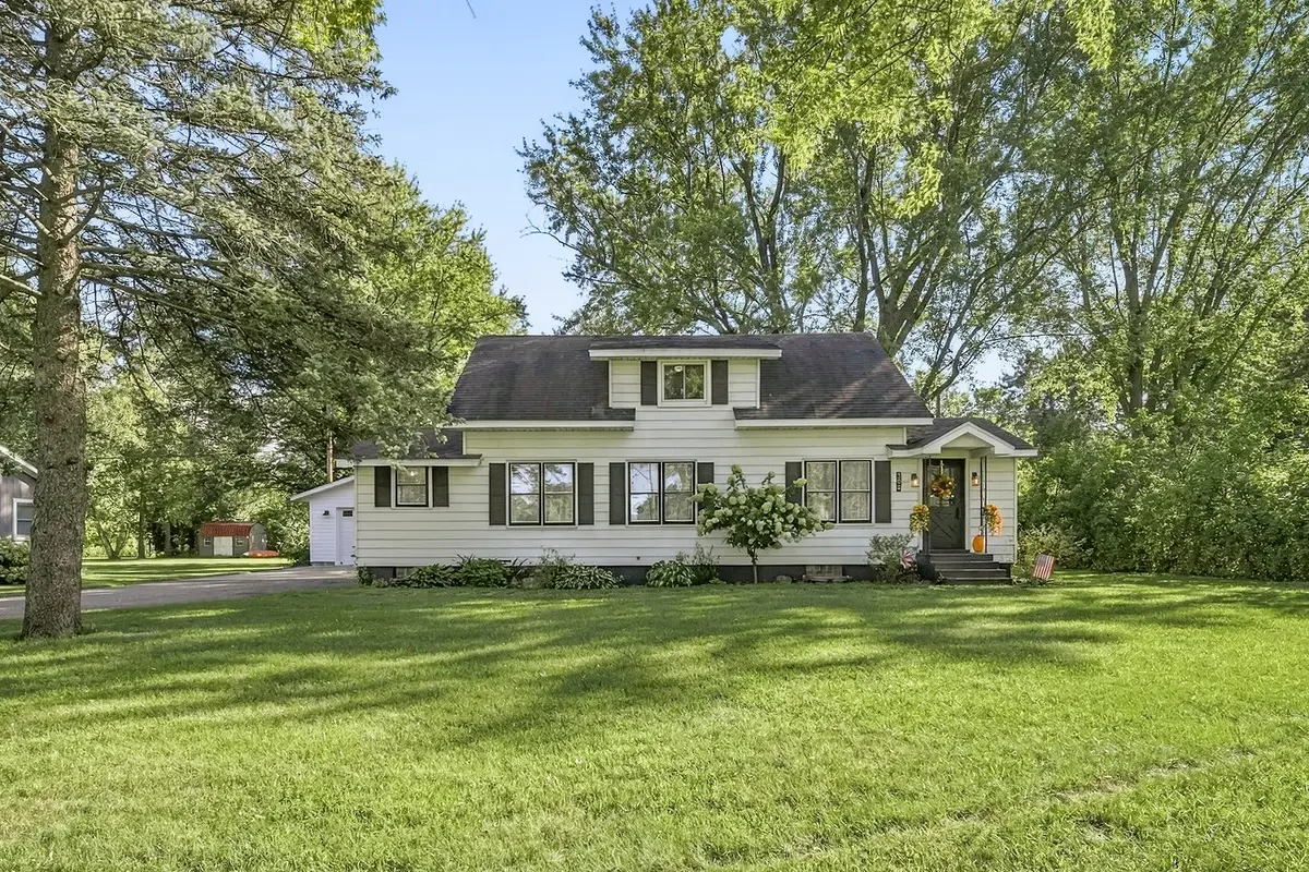 300 Elm Avenue W, Menomonie, WI 54751 - #1