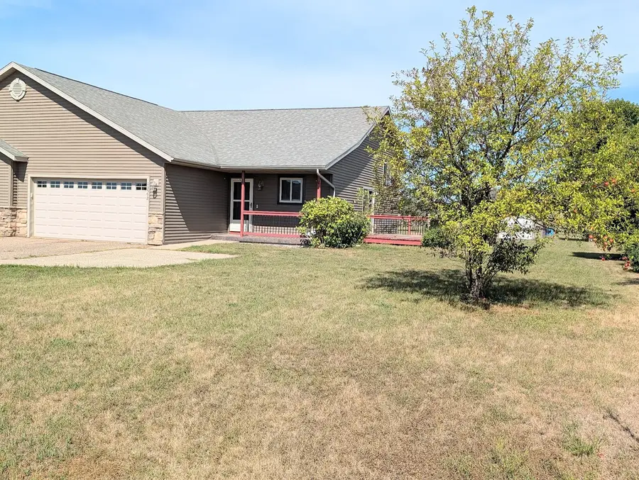 13592 42nd Avenue, Chippewa Falls, WI 54729 - #3