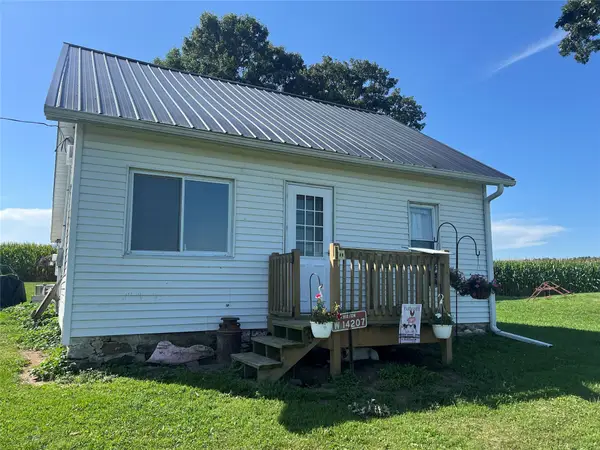 14207 Holmes Road, Hixton, WI 54635